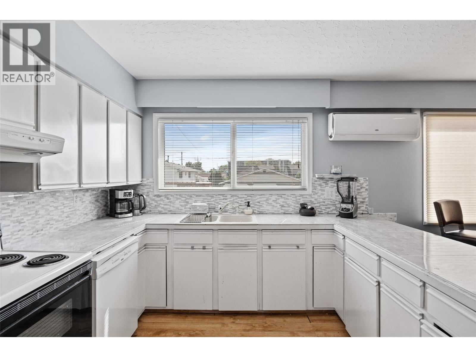 Photo 12 of 3473 Moberly Road, Kelowna BC