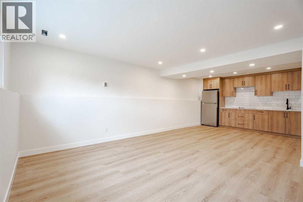 Single Family House Bi-level for Sale in  Huntbourne Road NE Huntington Hills Calgary 