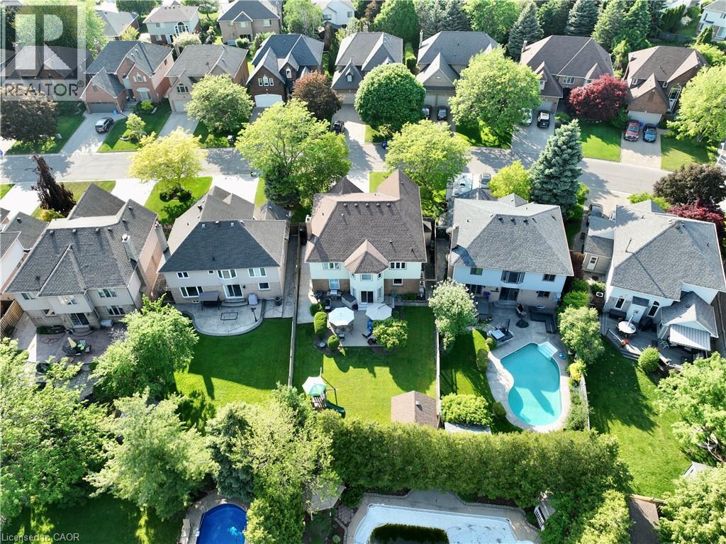Photo 38 of 40 Springfield Boulevard, Ancaster ON