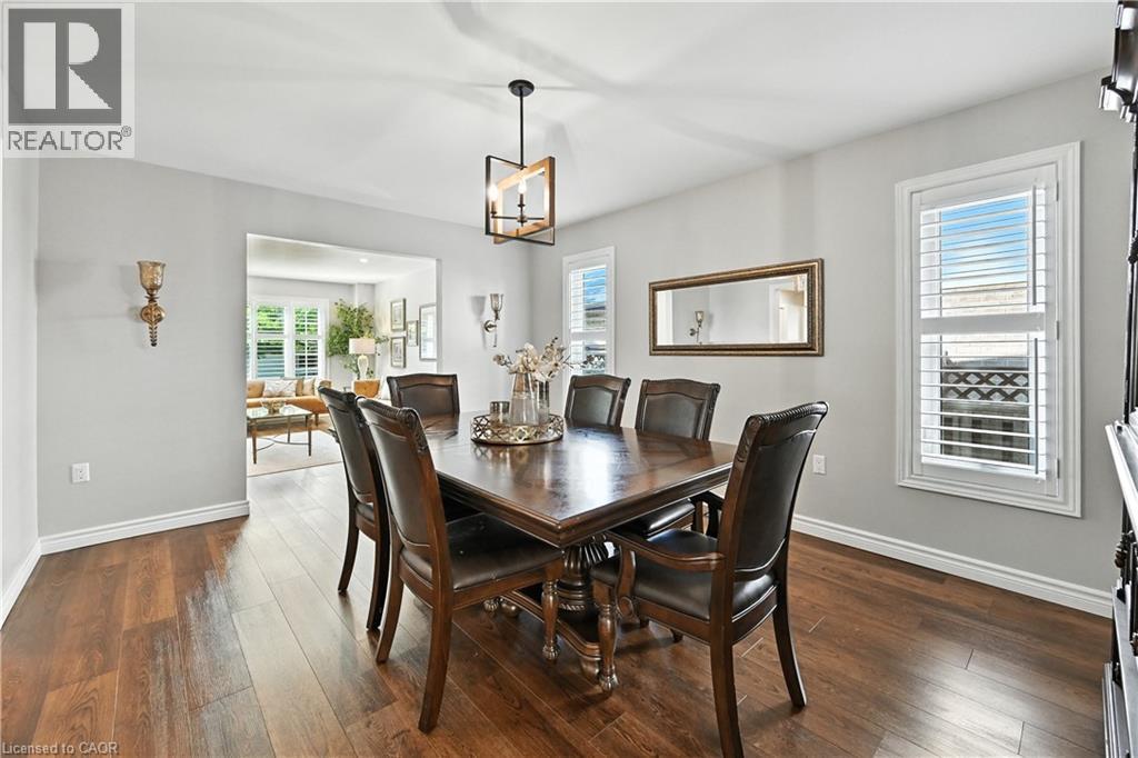Photo 7 of 40 Springfield Boulevard, Ancaster ON