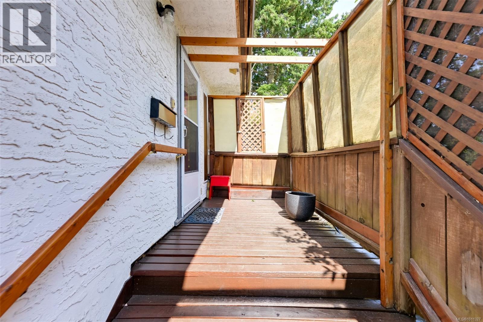 Single Family House for Sale in  Merritt St Victoria 
