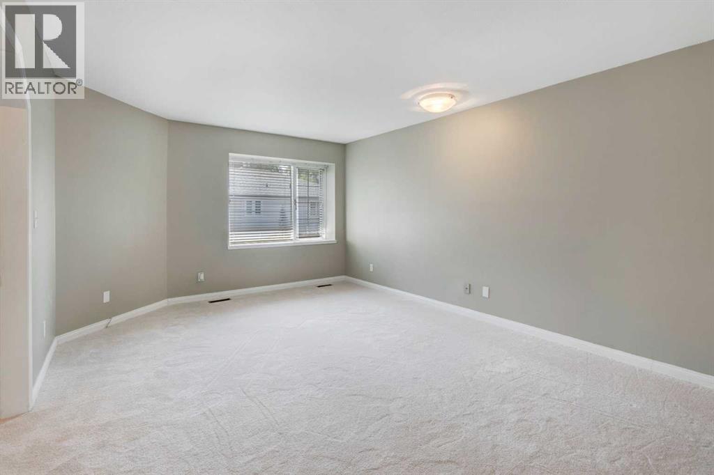 Single Family House for Sale in    Street NW Varsity Calgary 