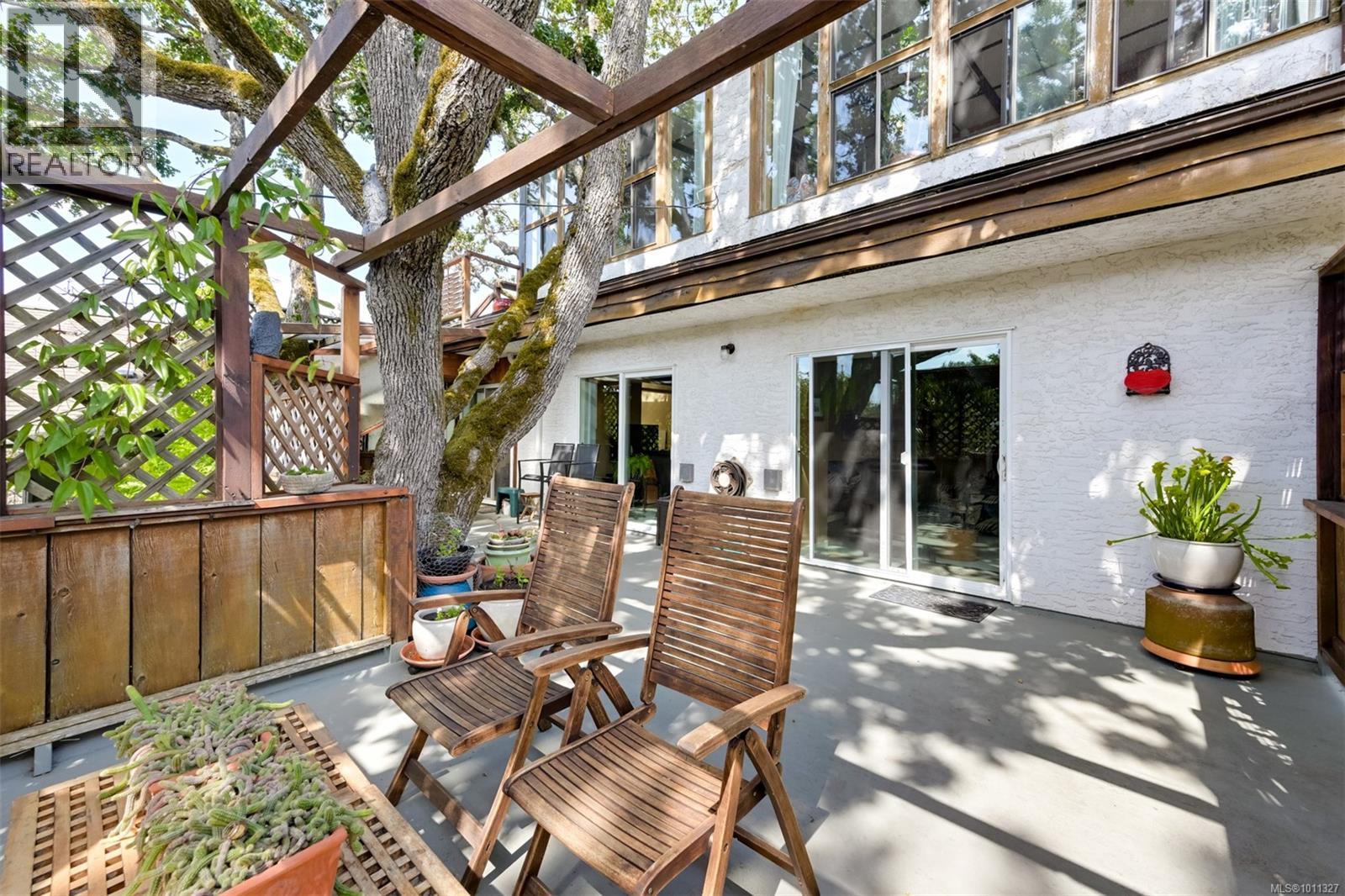 Single Family House for Sale in  Merritt St Victoria 