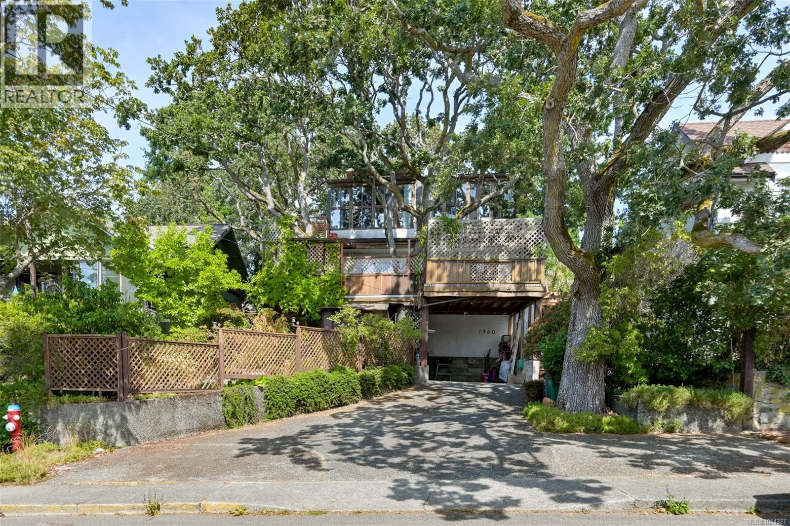 Single Family House for Sale in  Merritt St Victoria 