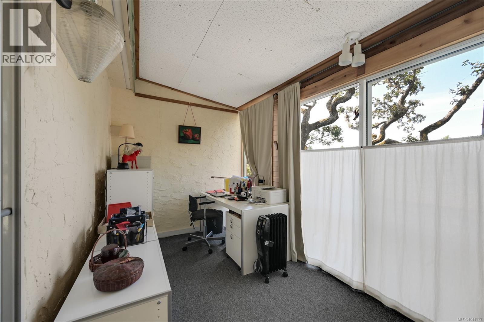 Single Family House for Sale in  Merritt St Victoria 
