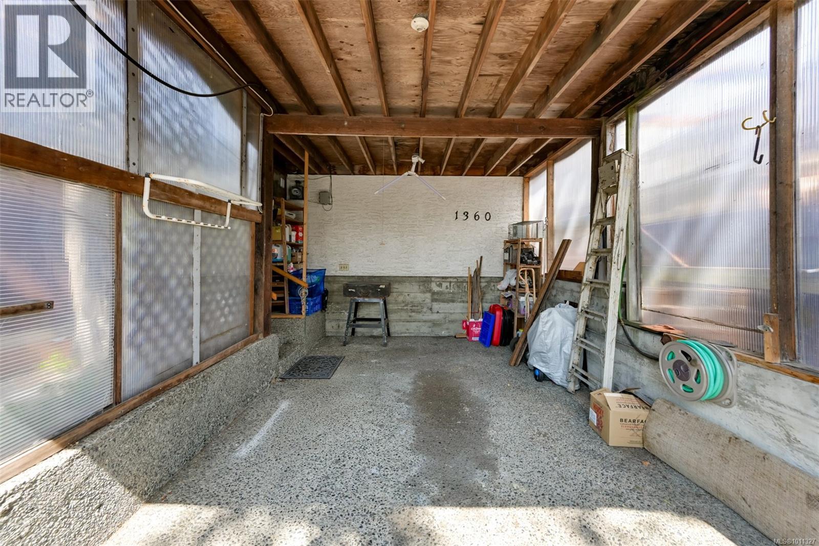 Single Family House for Sale in  Merritt St Victoria 
