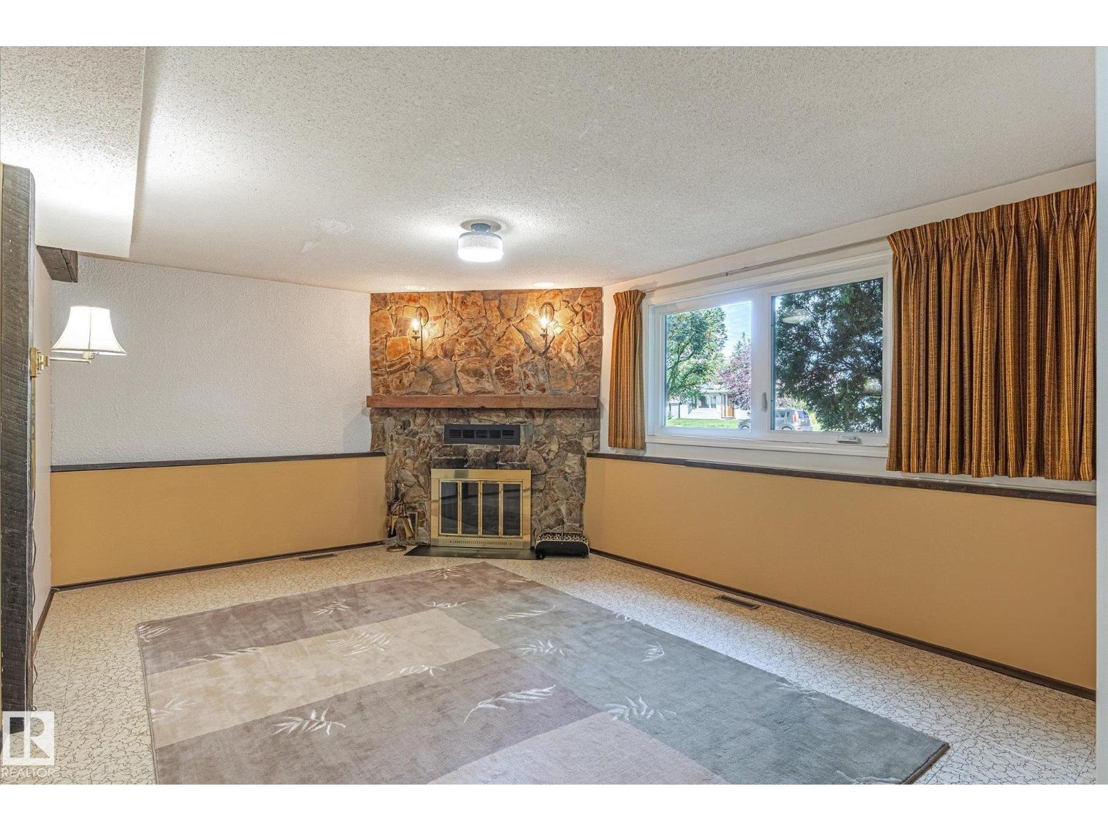 Photo 22 of 13407 132 Av Nw, Edmonton AB