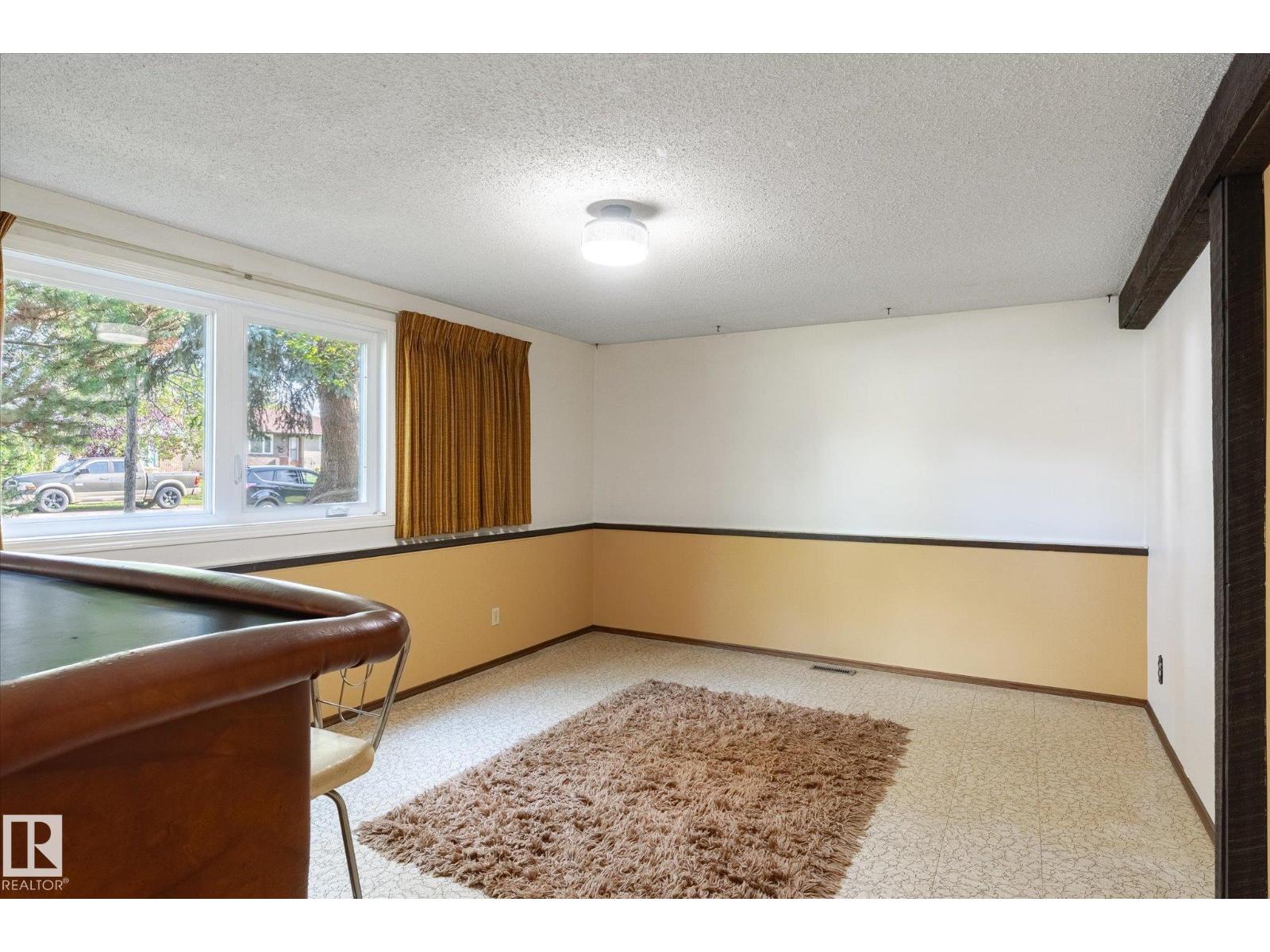 Photo 26 of 13407 132 Av Nw, Edmonton AB