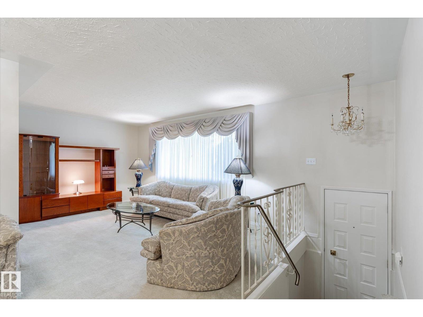 Photo 3 of 13407 132 Av Nw, Edmonton AB