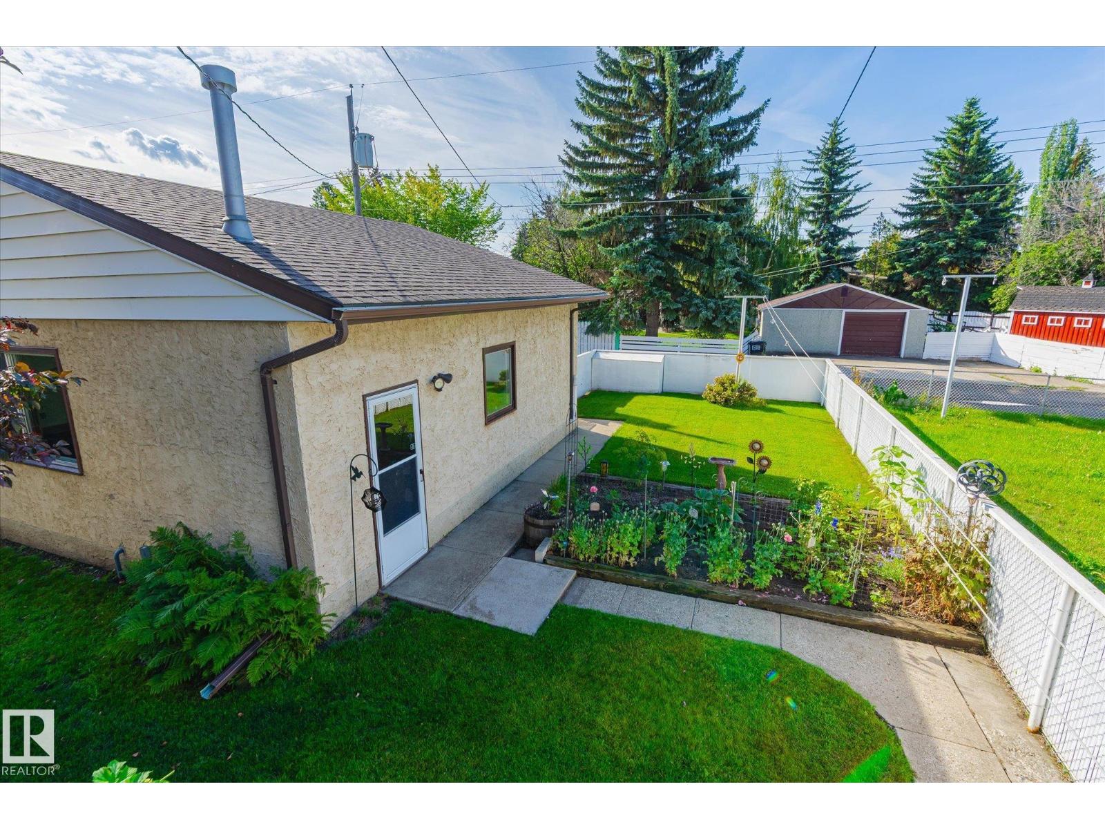 Photo 37 of 13407 132 Av Nw, Edmonton AB