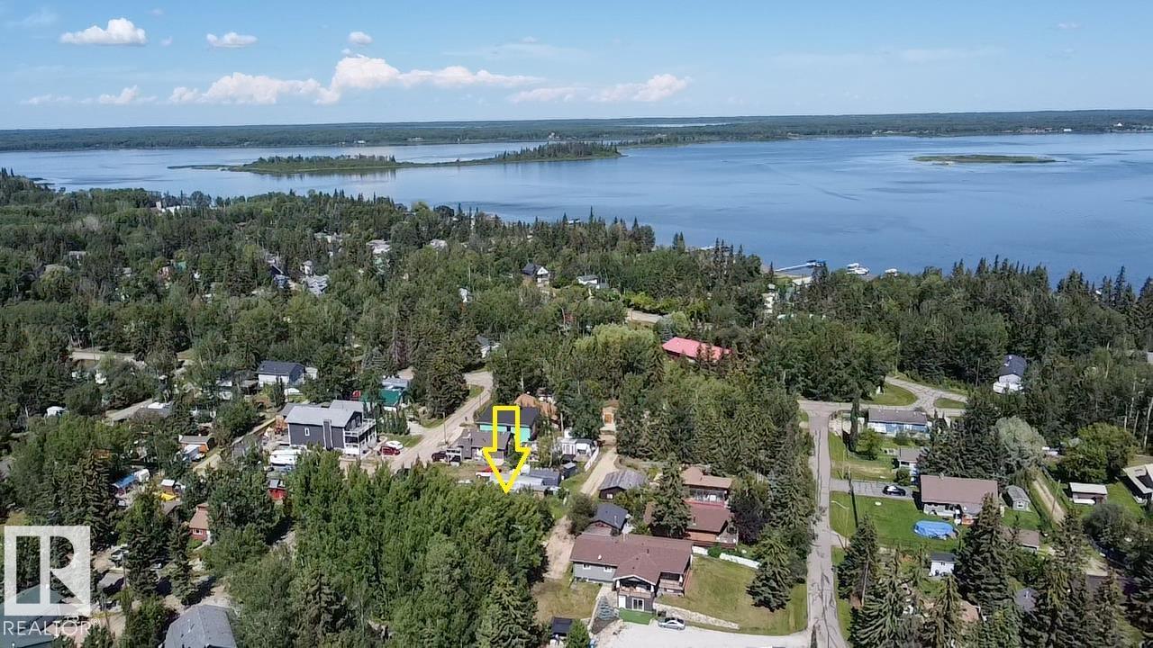 Photo 3 of 1806 Cove Cr, Rural Lac Ste Anne County AB