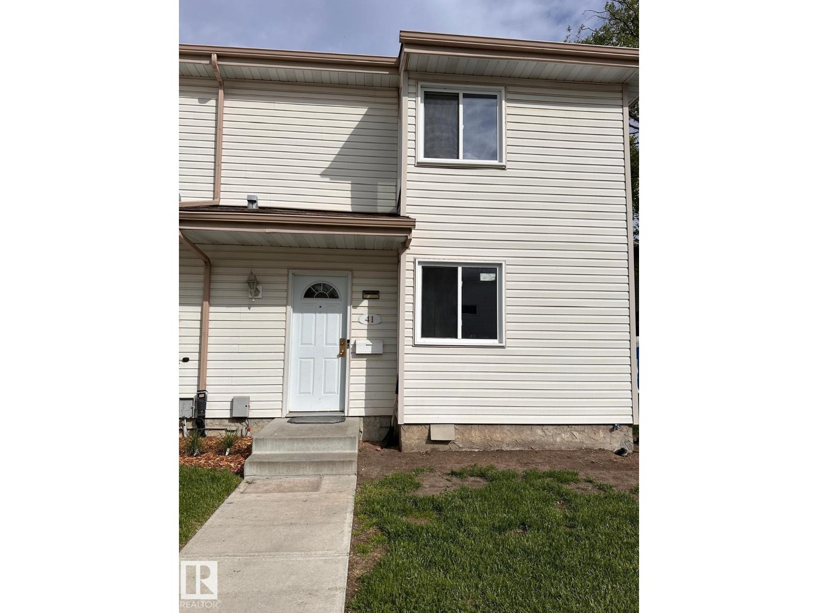 Photo 1 of 41 2024 57 St Nw, Edmonton AB