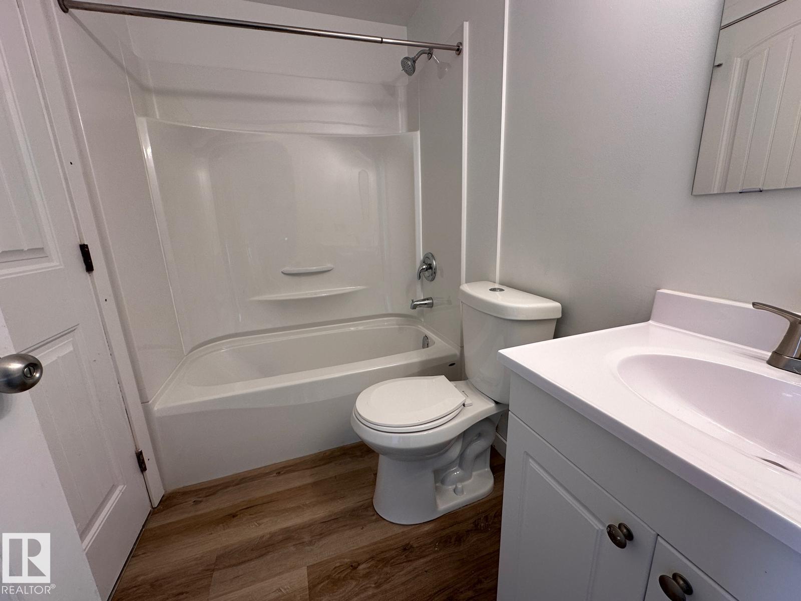 Photo 11 of 41 2024 57 St Nw, Edmonton AB