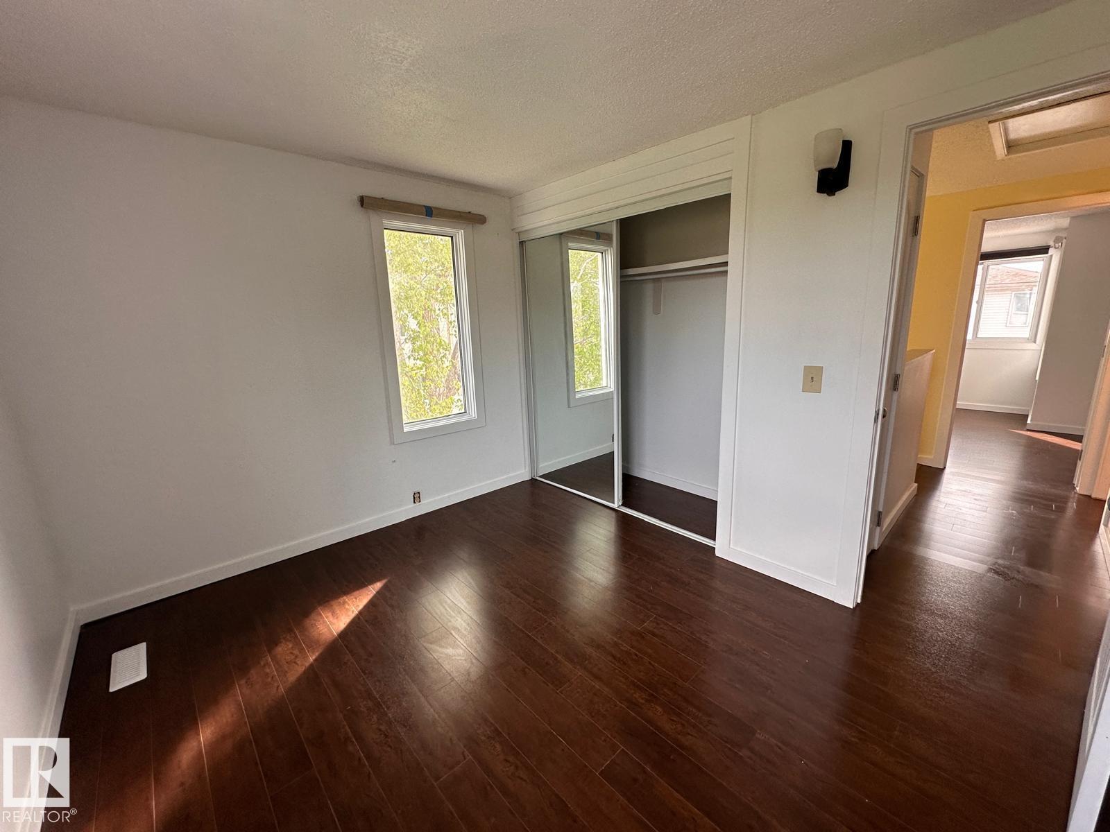 Photo 8 of 41 2024 57 St Nw, Edmonton AB