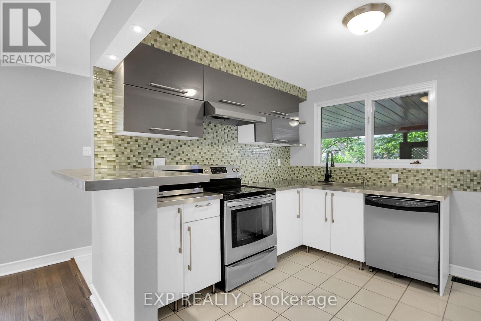 Photo 14 of 2247 Miramichi Street, Ottawa ON