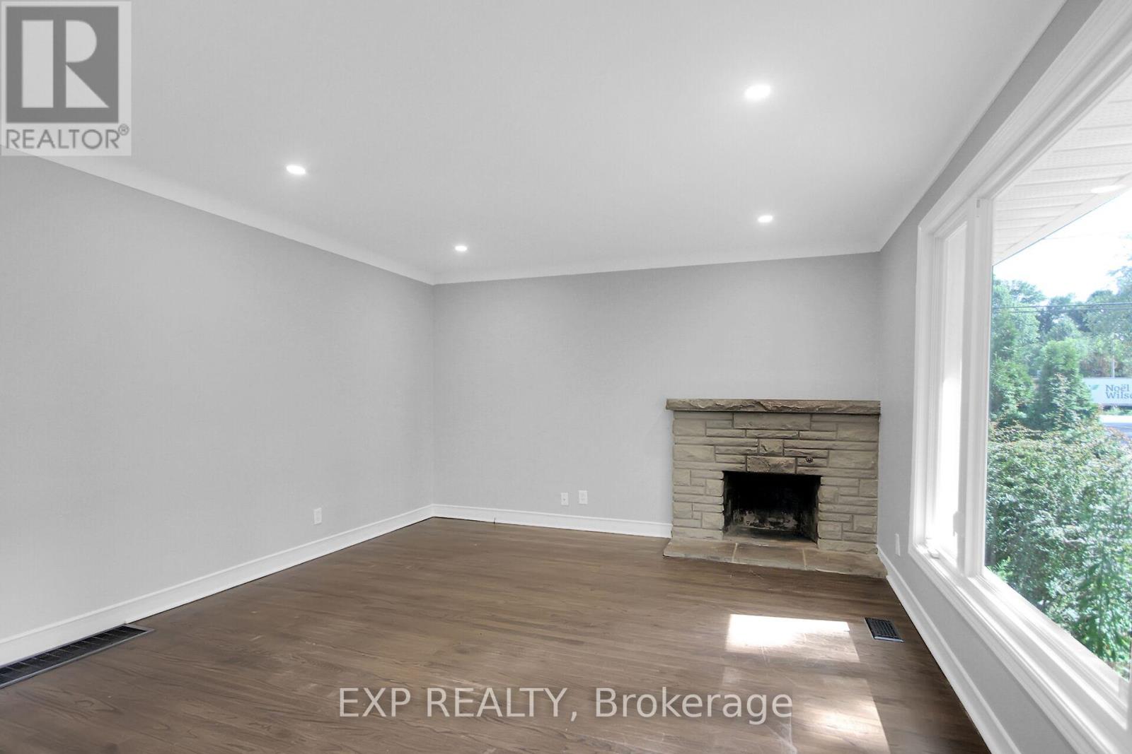 Photo 7 of 2247 Miramichi Street, Ottawa ON