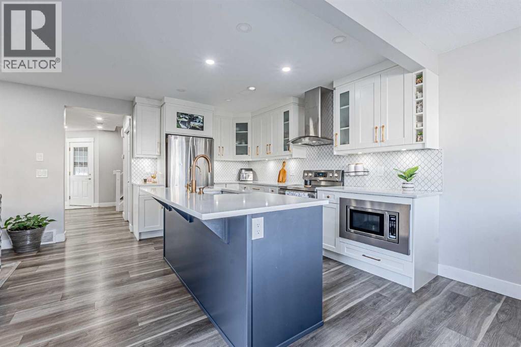 Single Family House for Sale in  Saddlehorn Close NE Saddle Ridge Calgary 