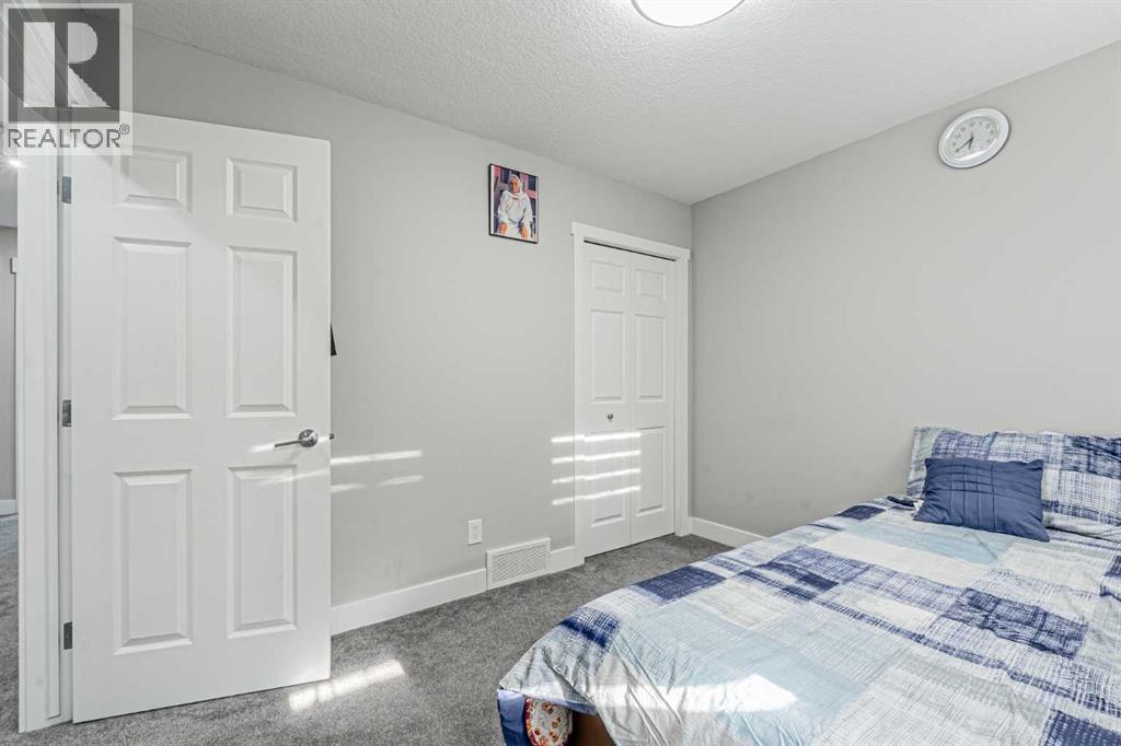 Single Family House for Sale in  Saddlehorn Close NE Saddle Ridge Calgary 