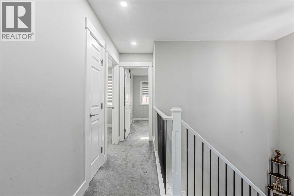 Single Family House for Sale in  Saddlehorn Close NE Saddle Ridge Calgary 