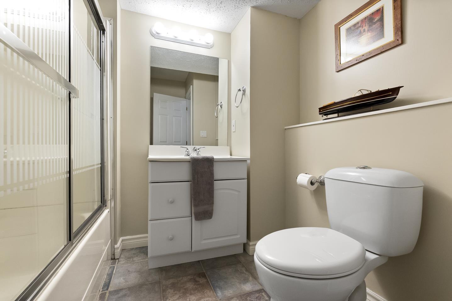 Photo 33 of 15355 Sequoia Drive, Surrey BC