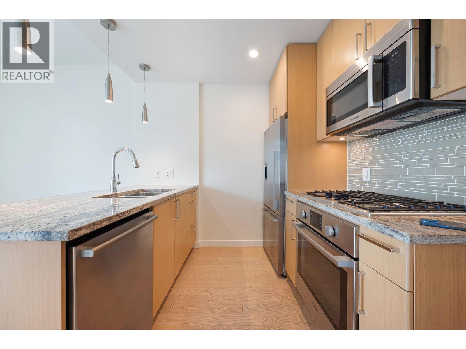 Photo 9 of 314 38 W 1st Avenue, Vancouver BC