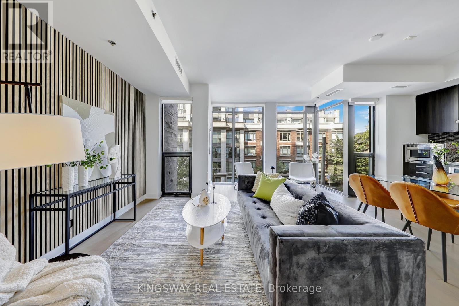 Photo 18 of 303 15 Beverley Street, Toronto ON