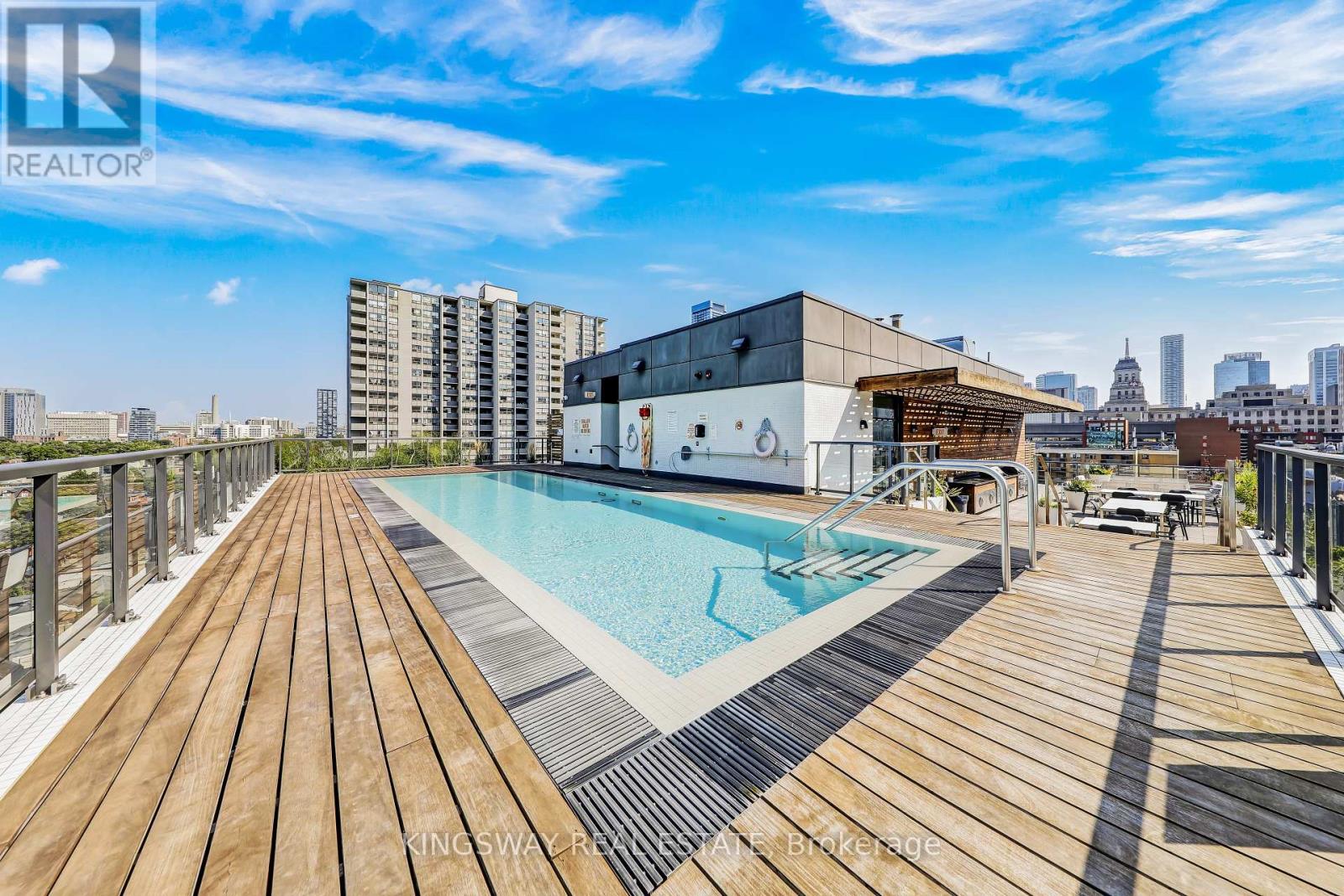 Photo 4 of 303 15 Beverley Street, Toronto ON