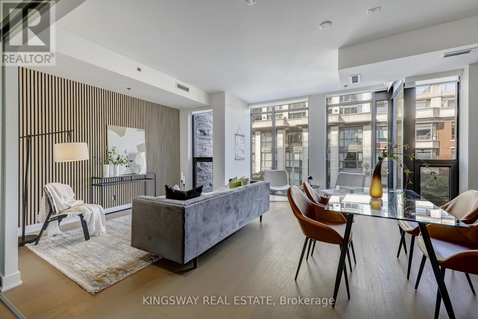 Photo 6 of 303 15 Beverley Street, Toronto ON