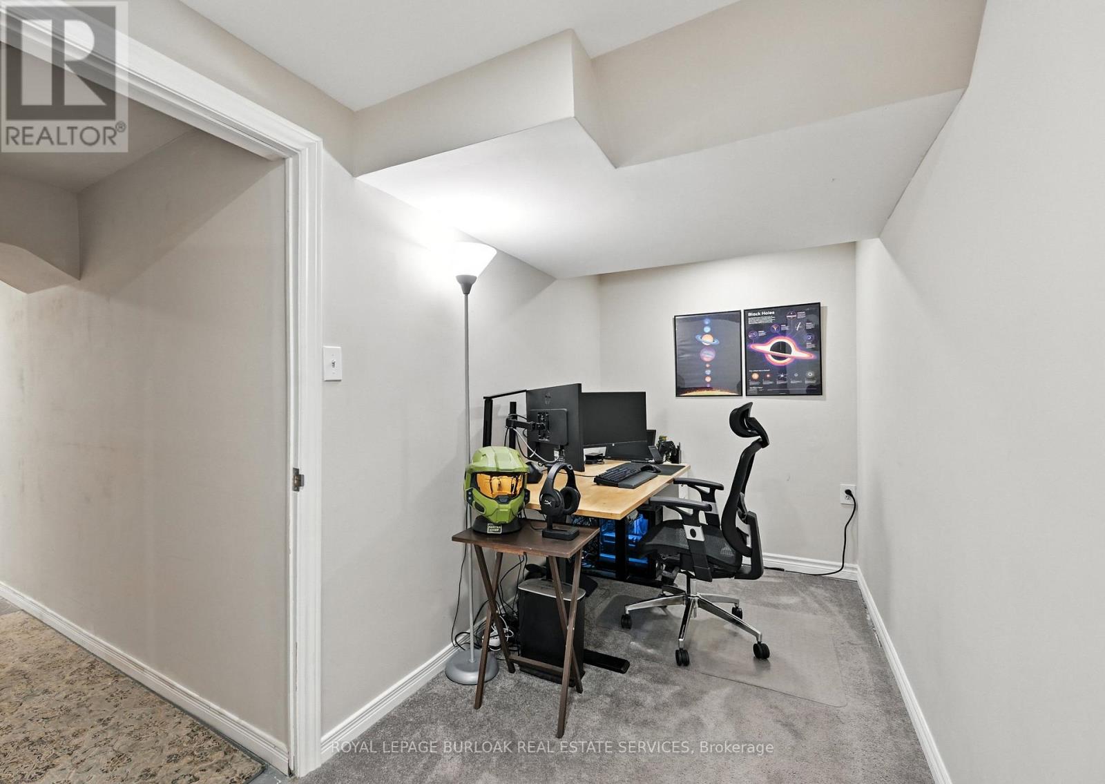 Photo 32 of 40 Springfield Boulevard, Hamilton ON