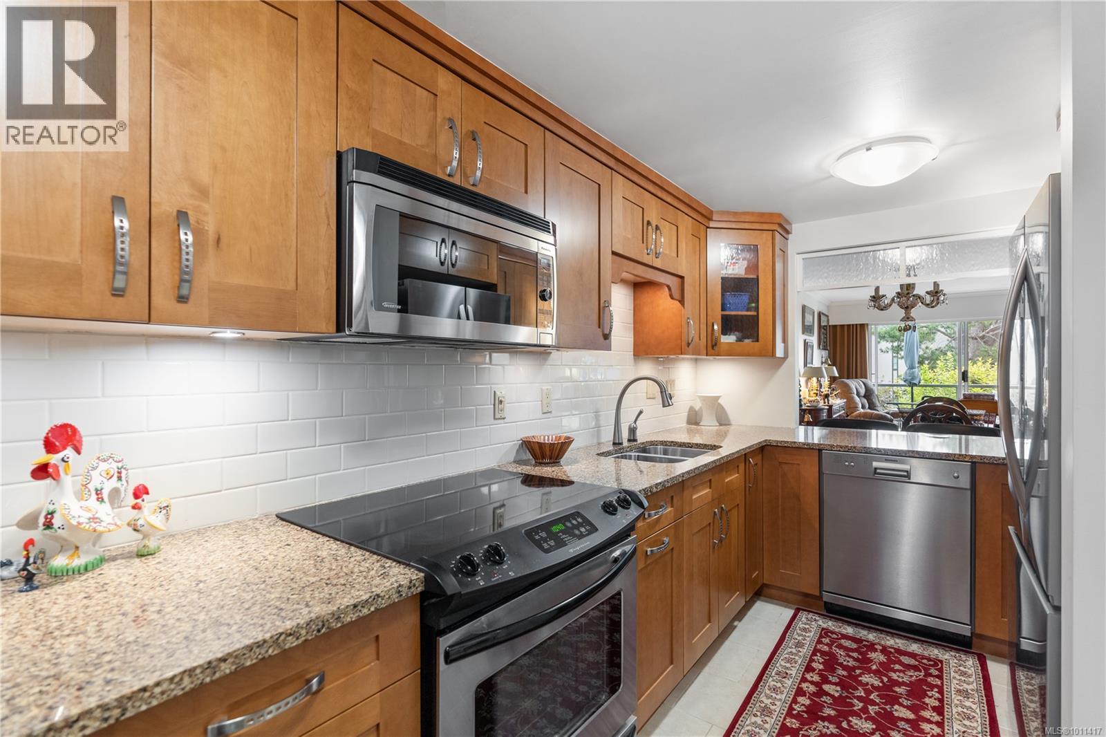 Photo 5 of 118 10459 Resthaven Dr, Sidney BC