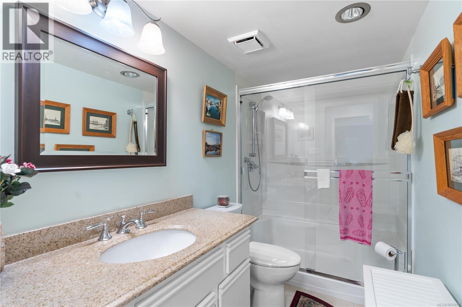 Photo 15 of 118 10459 Resthaven Dr, Sidney BC