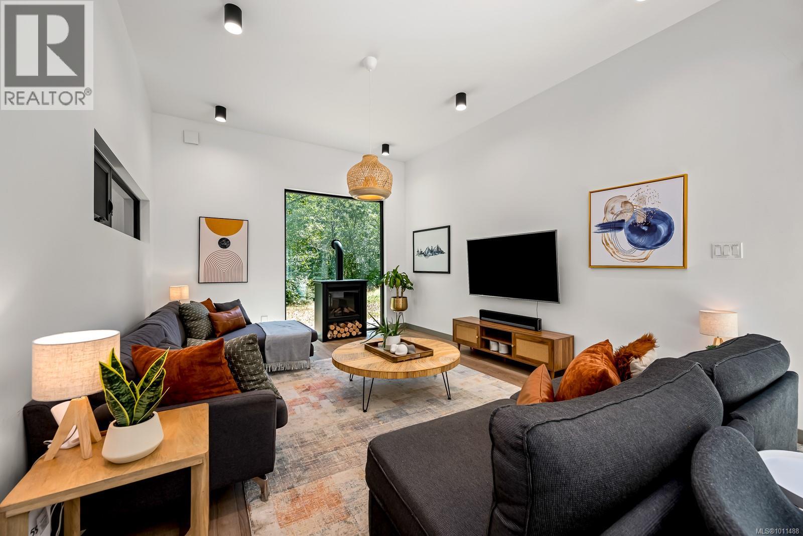 4638 Forbidden Plateau Rd, Courtenay