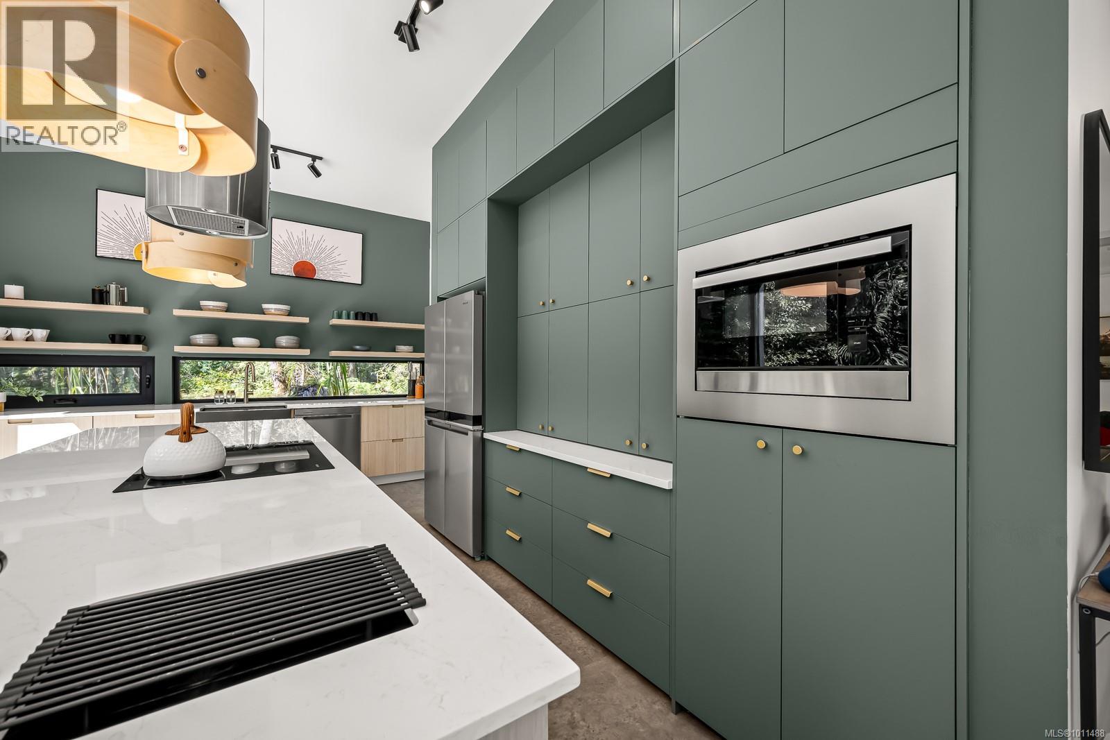 4638 Forbidden Plateau Rd, Courtenay