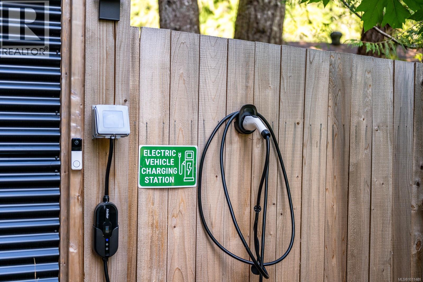4638 Forbidden Plateau Rd, Courtenay