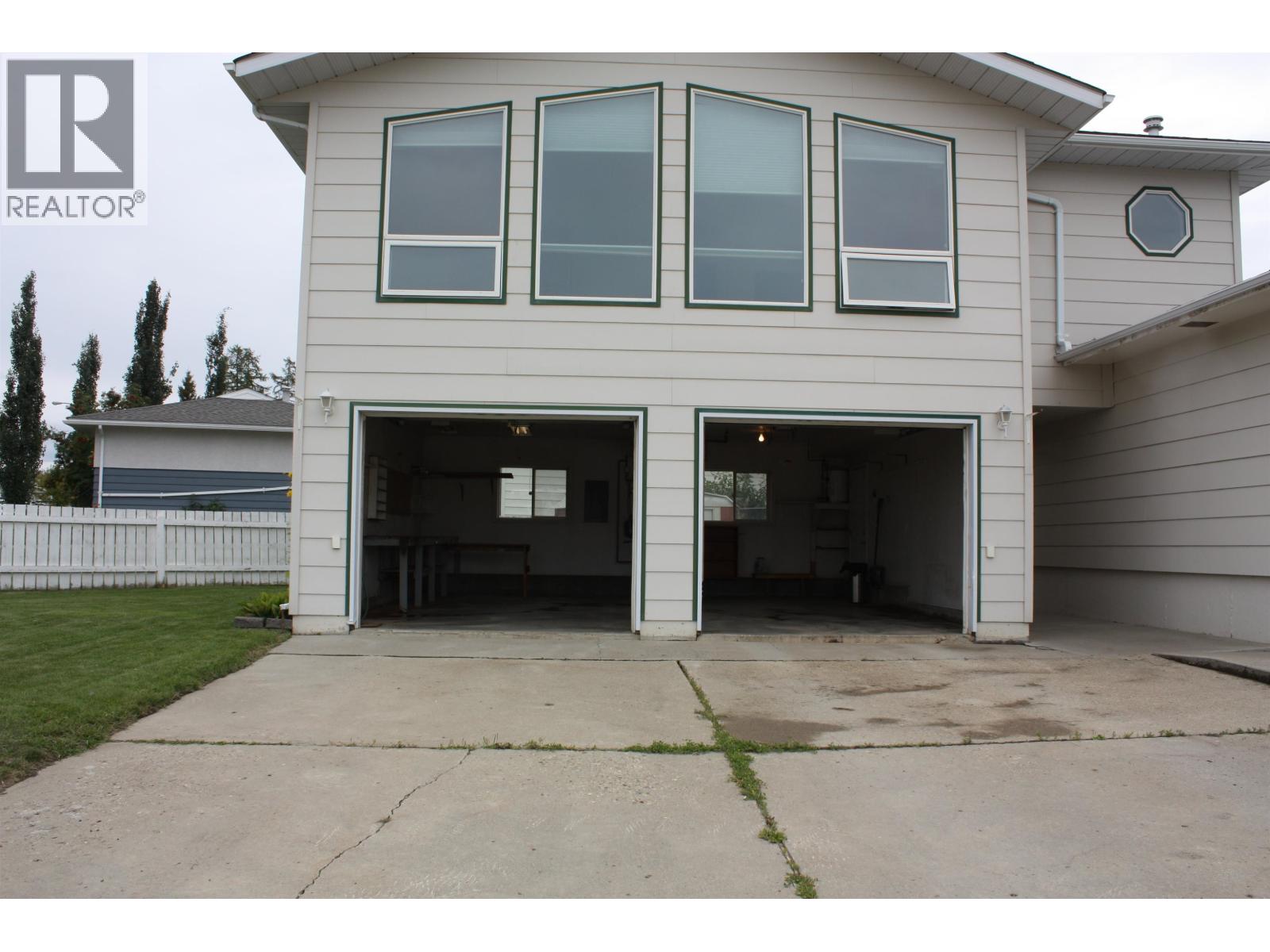 Photo 30 of 62 Princess Crescent, Fort St John BC