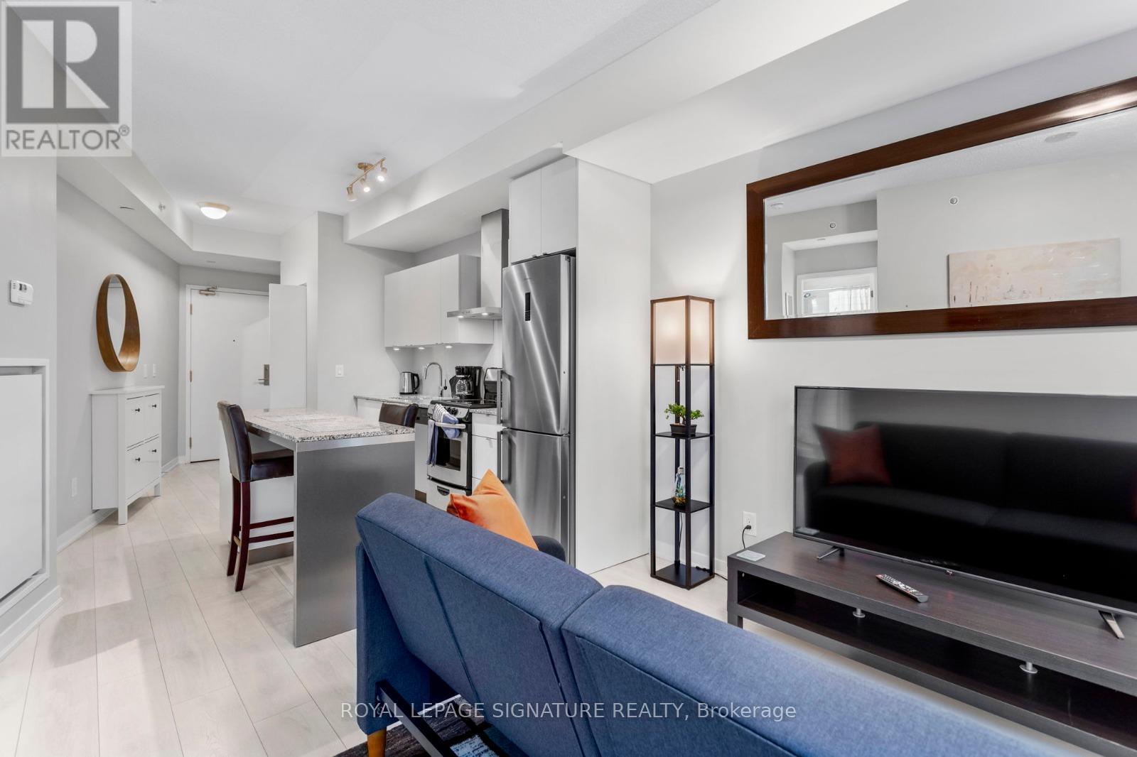 Photo 17 of 1703 51 East Liberty Street, Toronto ON