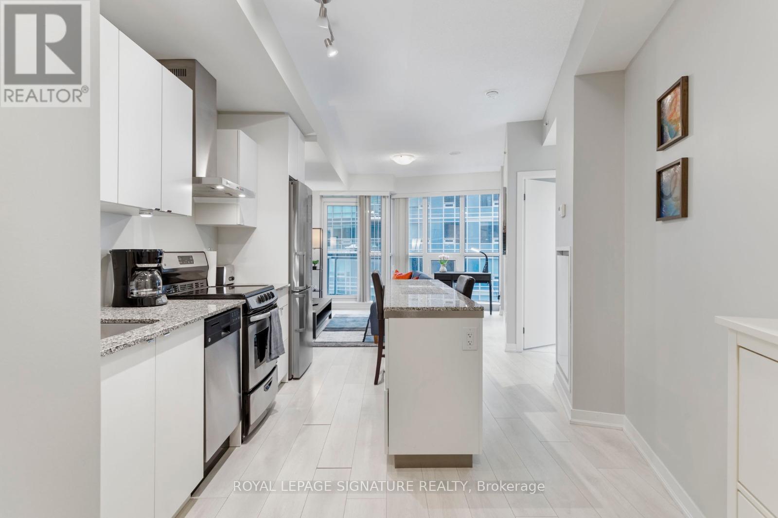 Photo 14 of 1703 51 East Liberty Street, Toronto ON