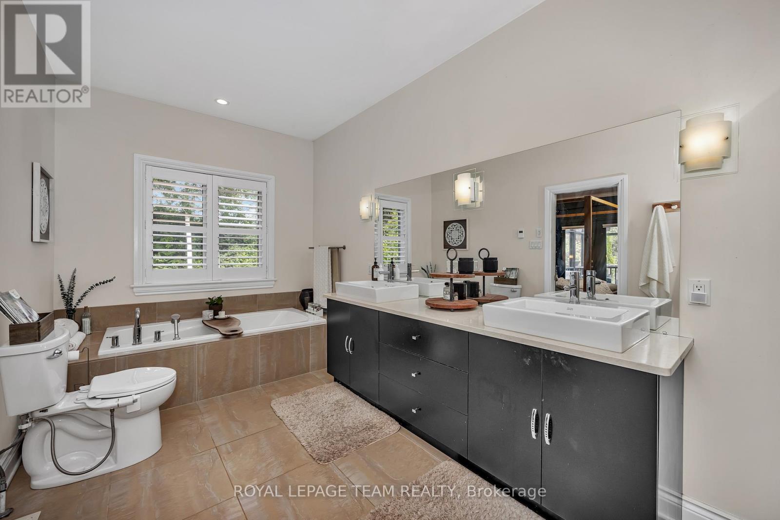 Photo 38 of 9 Heritage Boulevard, North Grenville ON