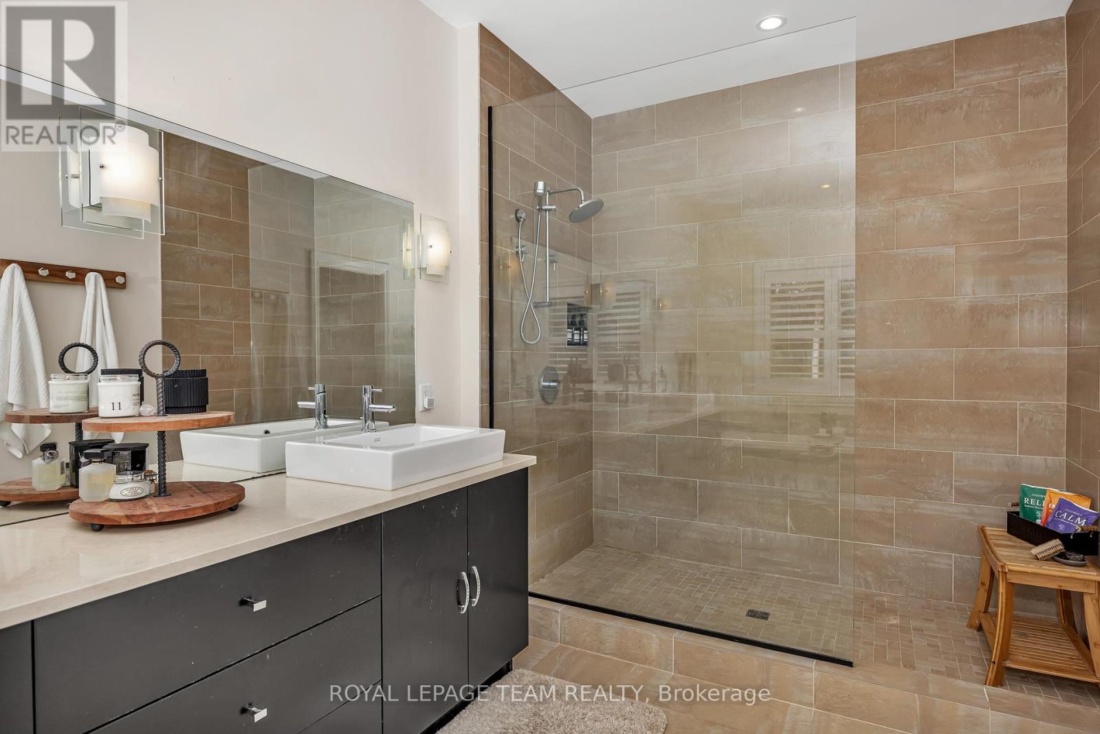 Photo 14 of 9 Heritage Boulevard, North Grenville ON