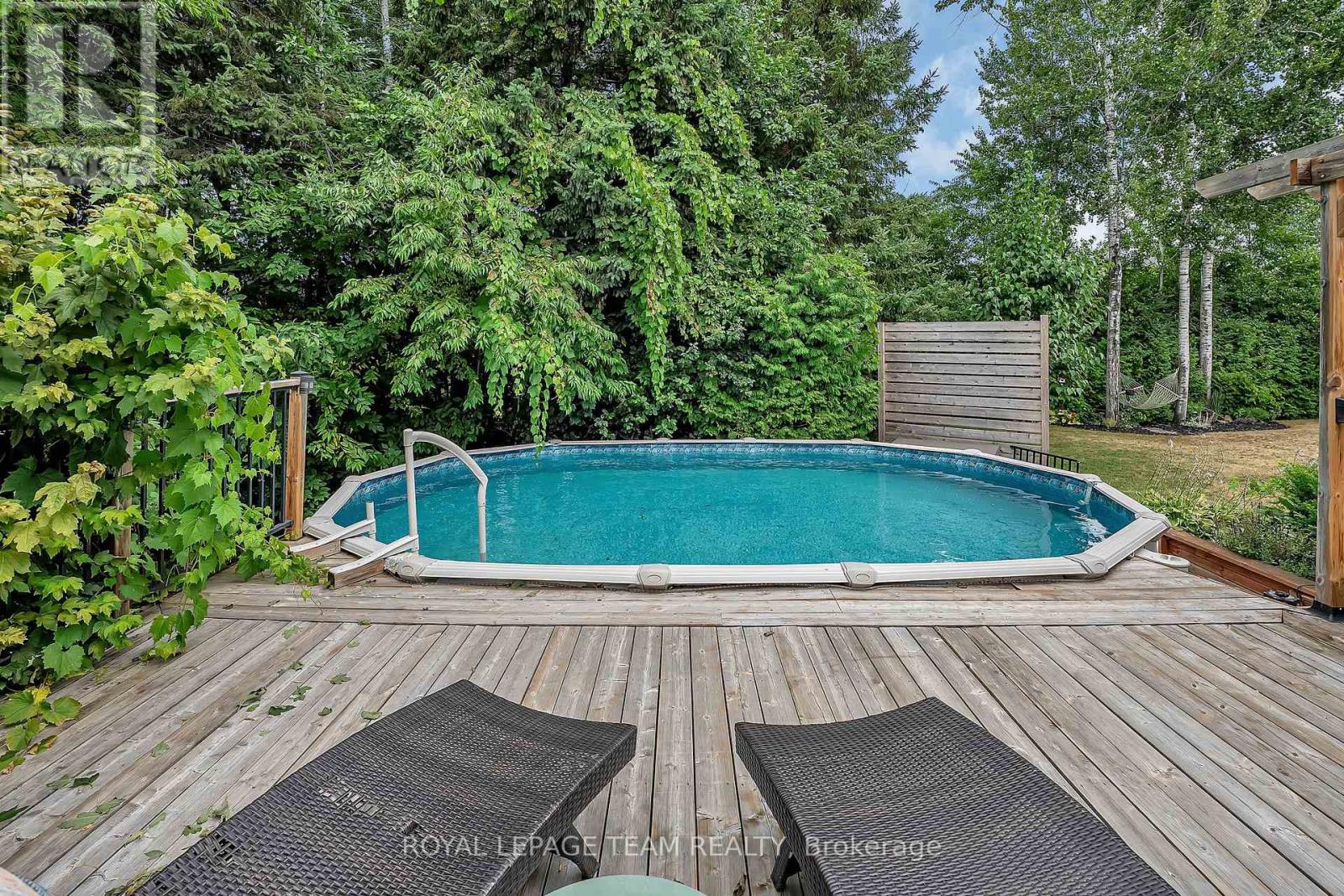 Photo 11 of 9 Heritage Boulevard, North Grenville ON
