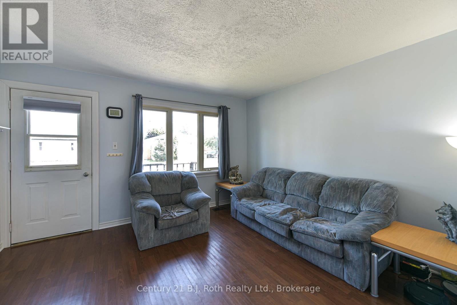 Photo 3 of 155 Dunedin Street, Orillia ON