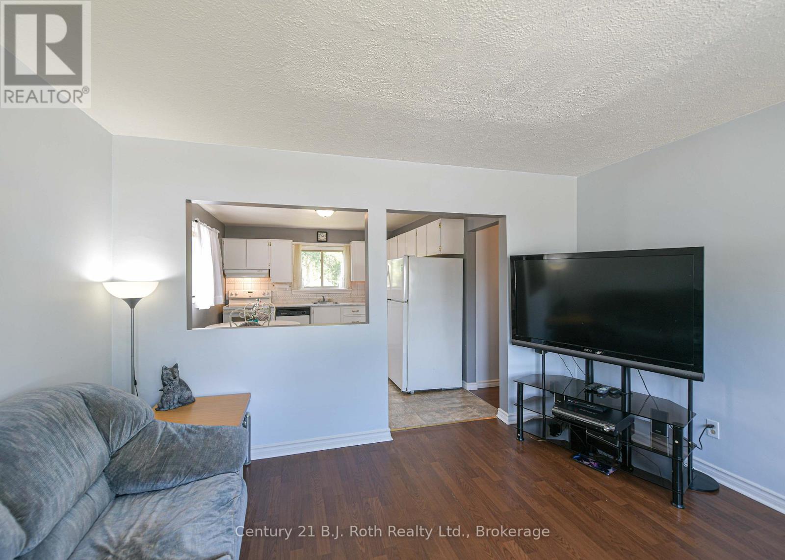 Photo 34 of 155 Dunedin Street, Orillia ON
