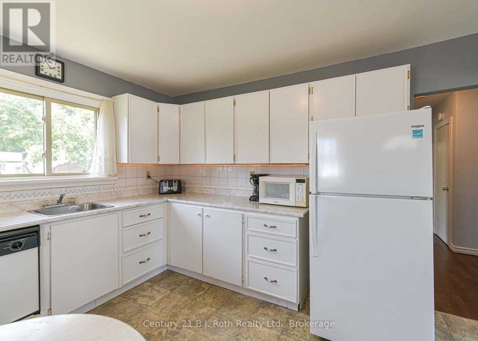Photo 18 of 155 Dunedin Street, Orillia ON
