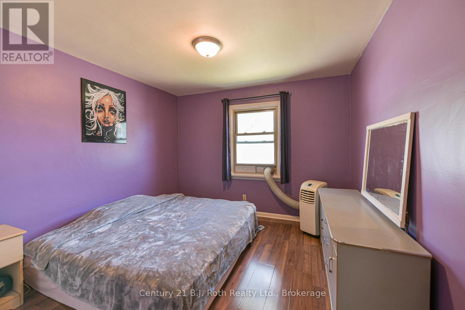 Photo 25 of 155 Dunedin Street, Orillia ON