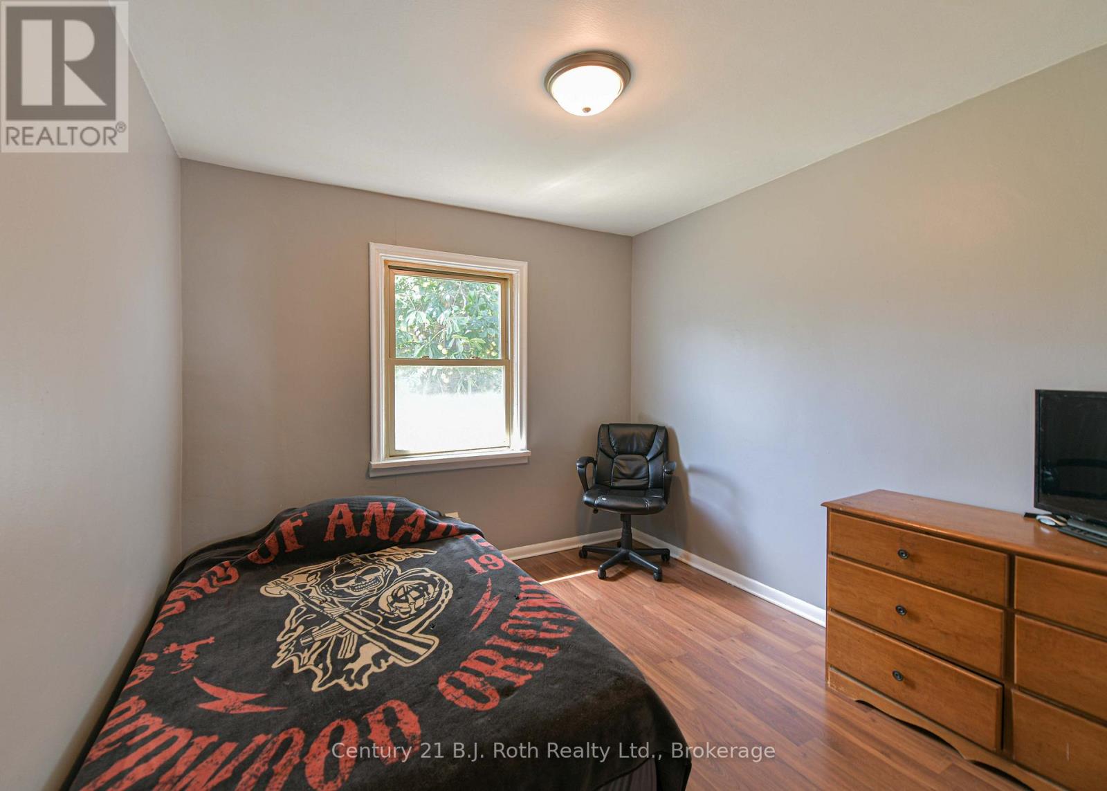 Photo 21 of 155 Dunedin Street, Orillia ON