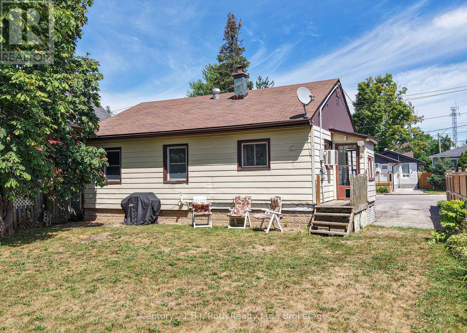 Photo 30 of 155 Dunedin Street, Orillia ON