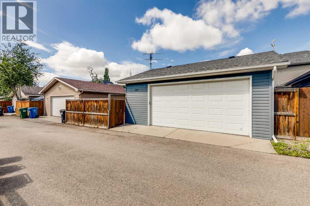 Single Family House for Sale in  Prestwick Manor SE McKenzie Towne Calgary 