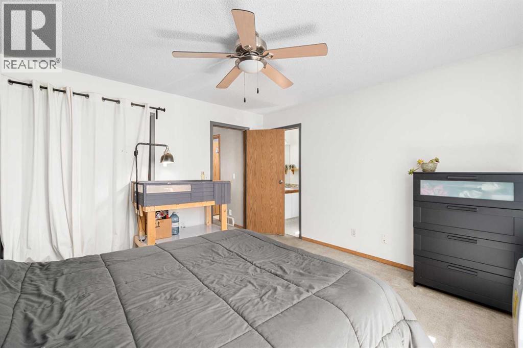 Single Family House for Sale in  Hidden Valley Drive NW Hidden Valley Calgary 