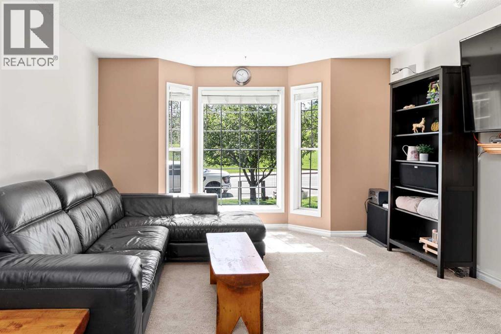 Single Family House for Sale in  Hidden Valley Drive NW Hidden Valley Calgary 