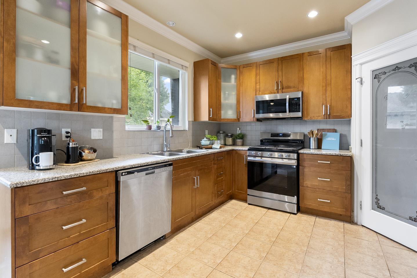 Photo 15 of 7114 148 Street, Surrey BC
